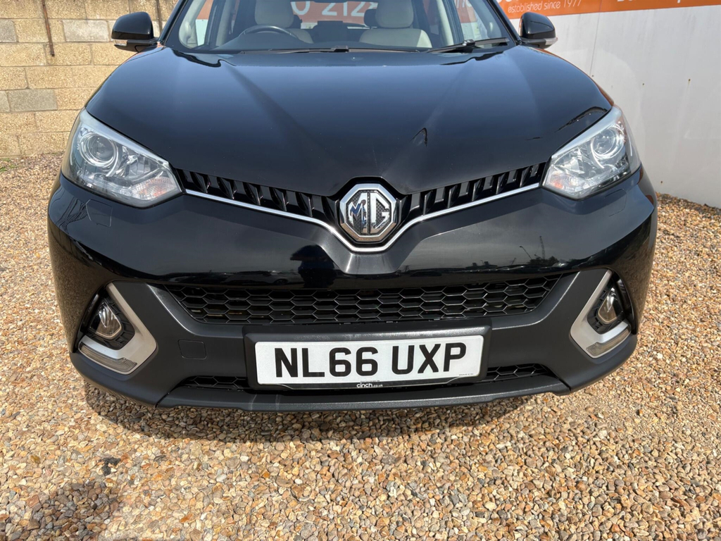 MG GS Suv 1.5 Tgi Exclusive 2016 White #3