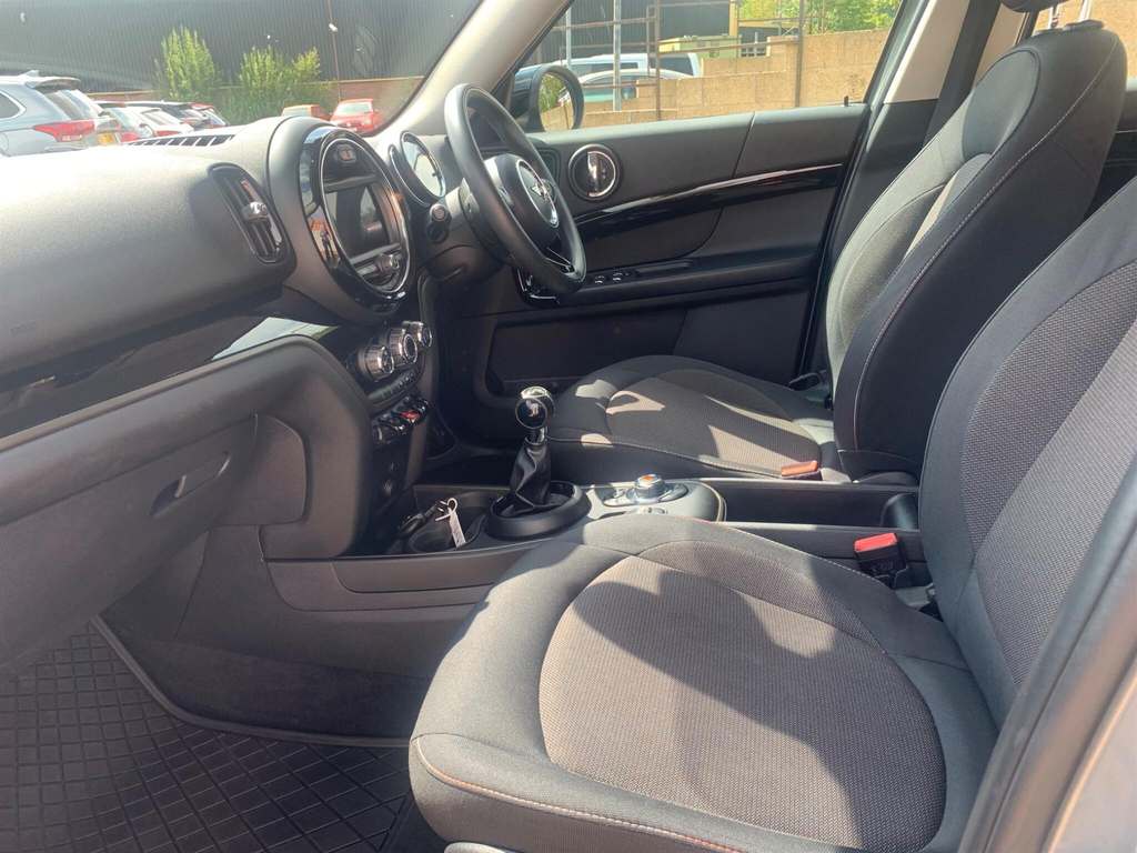 Mini Countryman 1.5 Cooper Classic 134 Bhp Silver #16