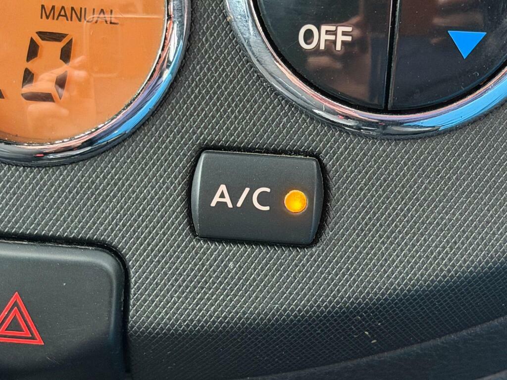 Nissan Note Acenta Silver #37