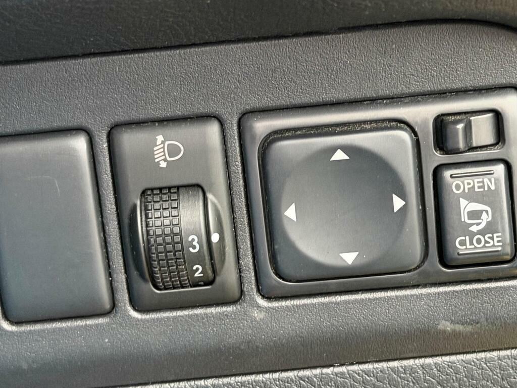Nissan Note Acenta Silver #38
