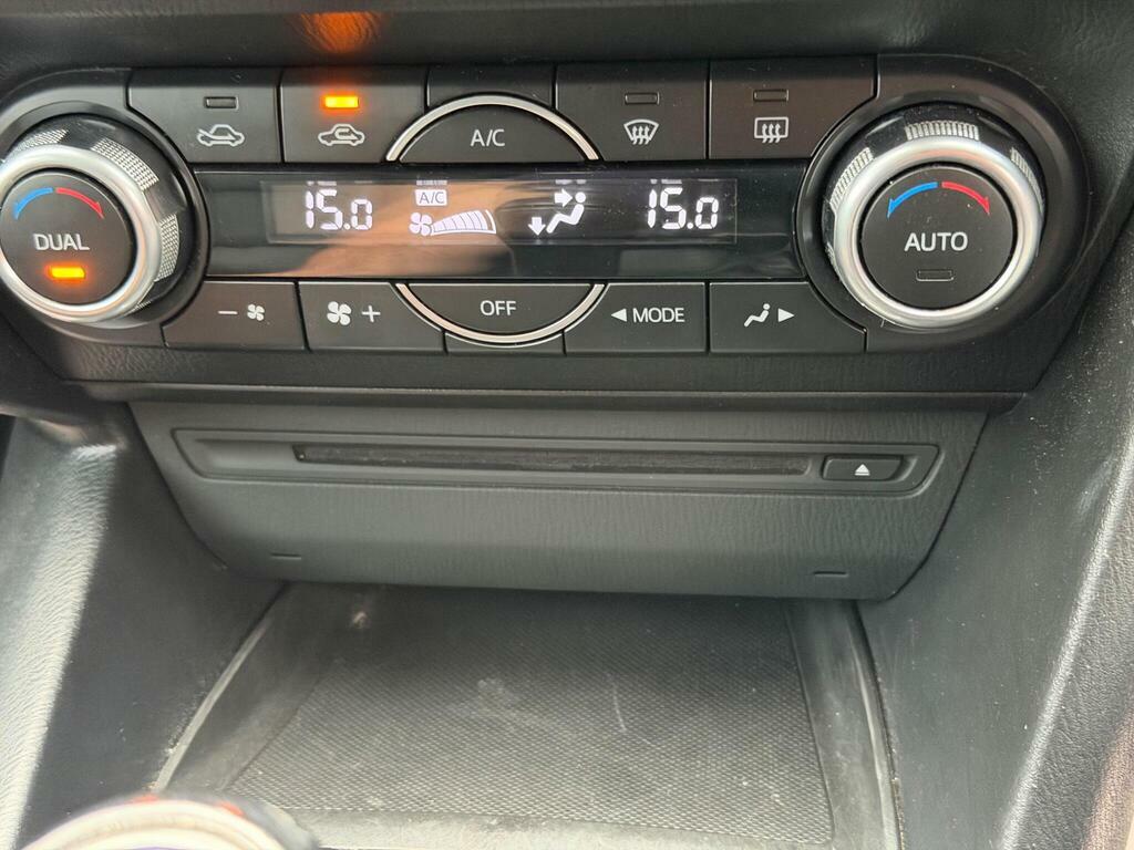 Mazda 3 2.0 Skyactiv Red #34