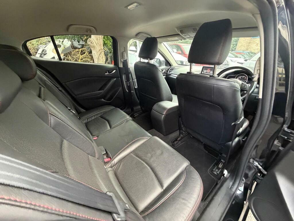 Mazda 3 2.0 Skyactiv Red #23