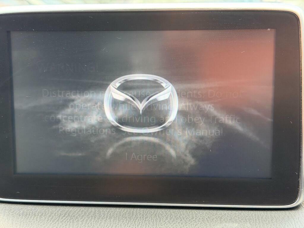 Mazda 3 2.0 Skyactiv Red #37