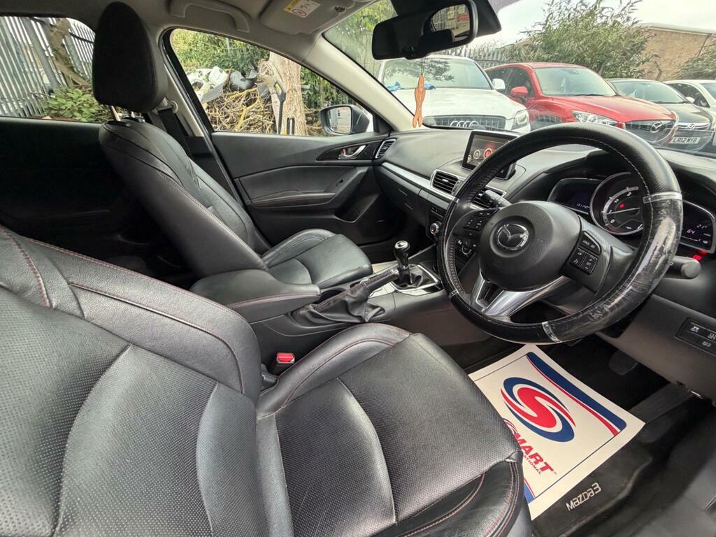 Mazda 3 2.0 Skyactiv Red #16