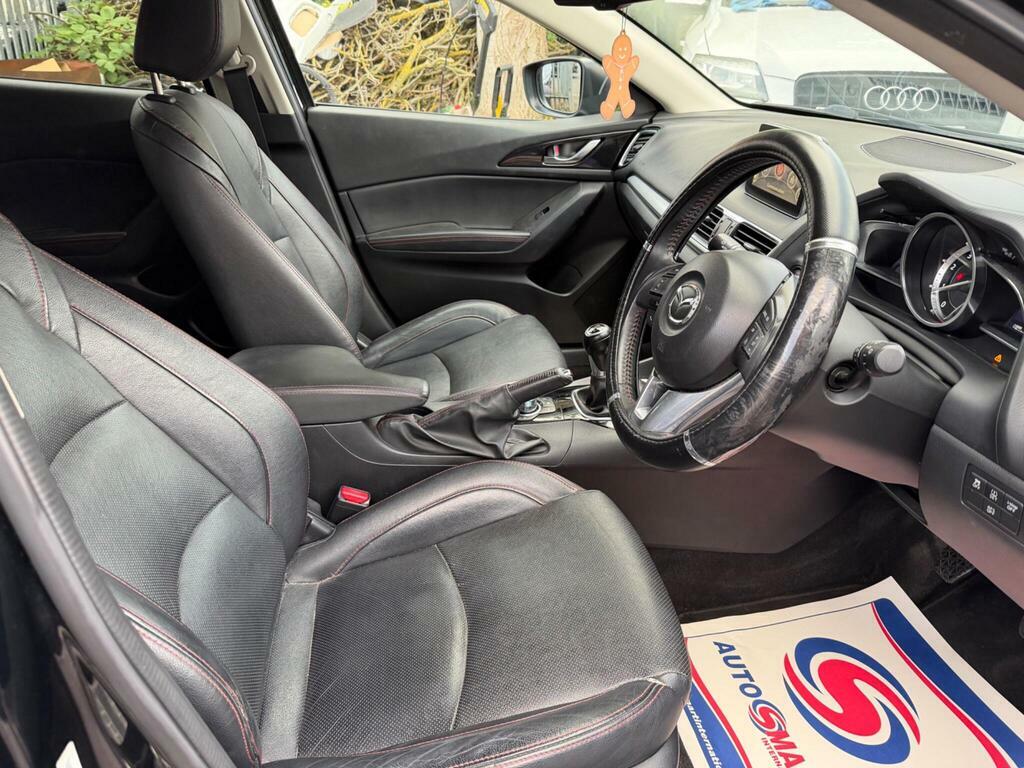 Mazda 3 2.0 Skyactiv Red #19