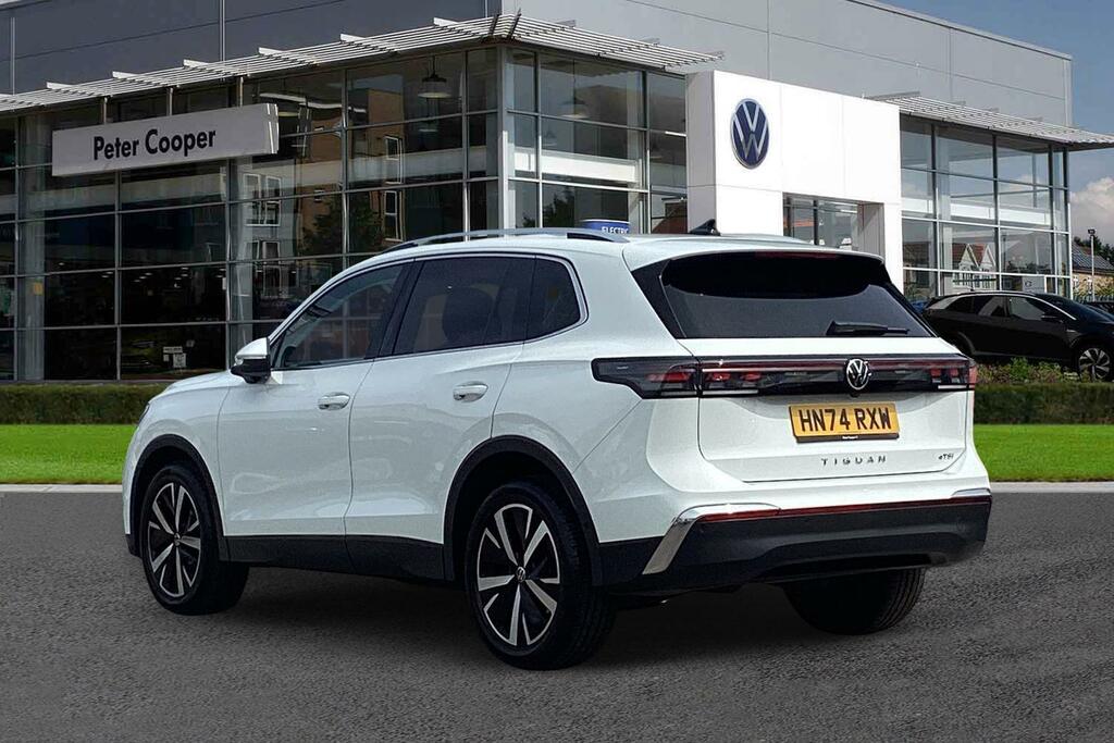 Volkswagen Tiguan 1.5 Etsi 150 Elegance Dsg HN74RXW White #3