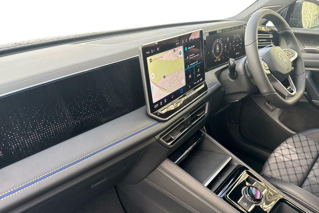 Volkswagen Tiguan 1.5 Tsi 272 Ehybrid R-line Dsg Iq Lights D HT75AXZ Black #2