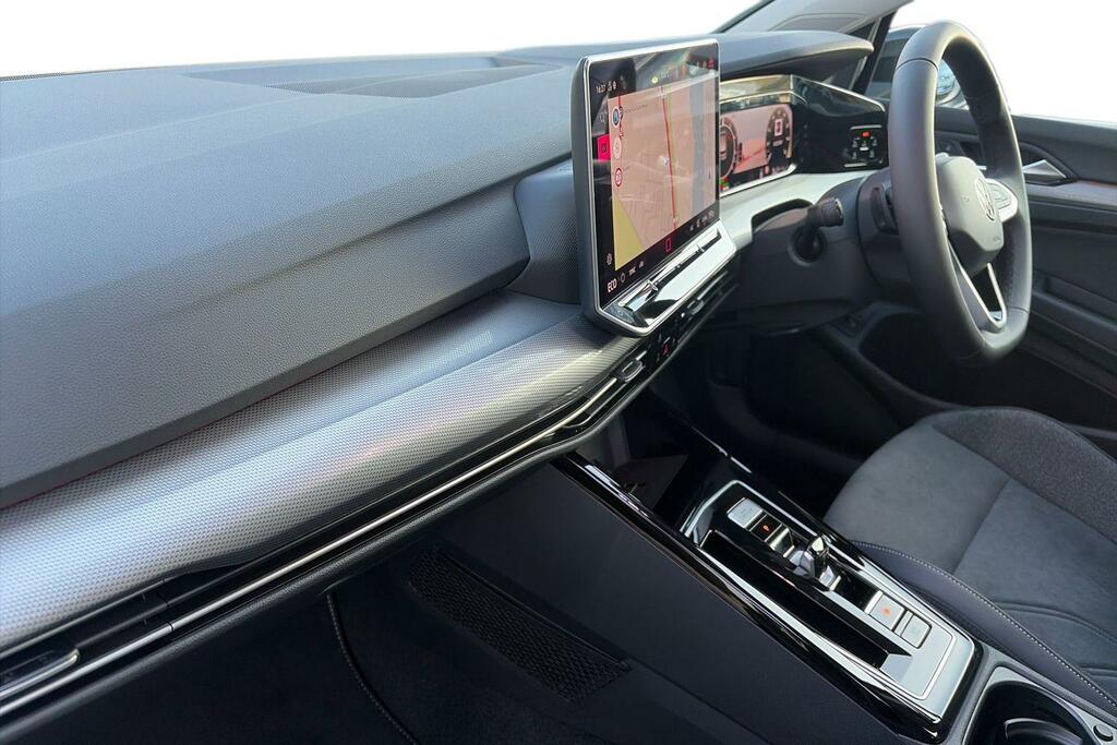 Volkswagen Golf 1.5 Tsi 204 Style Ehybrid Dsg HY26GWA  #2