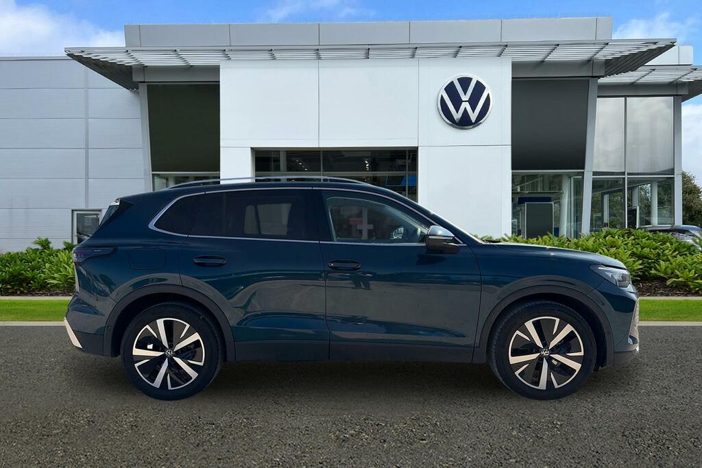 Volkswagen Tiguan 1.5 Etsi 150 Elegance Dsg HT75VDO #4