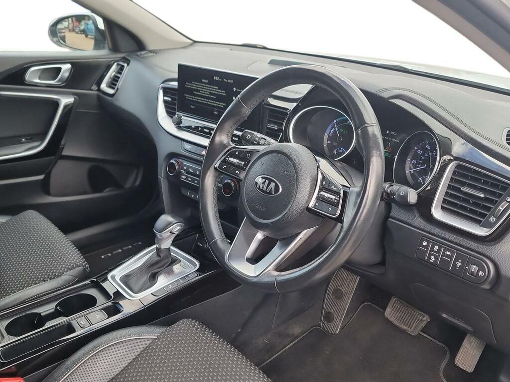 Kia Xceed 1.6 Gdi Phev 3 Phev White #6