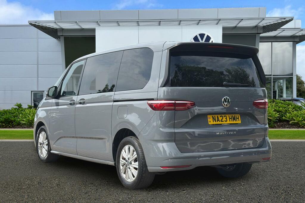 Volkswagen Multivan 1.4 Tsi Ehybrid Life Dsg #3