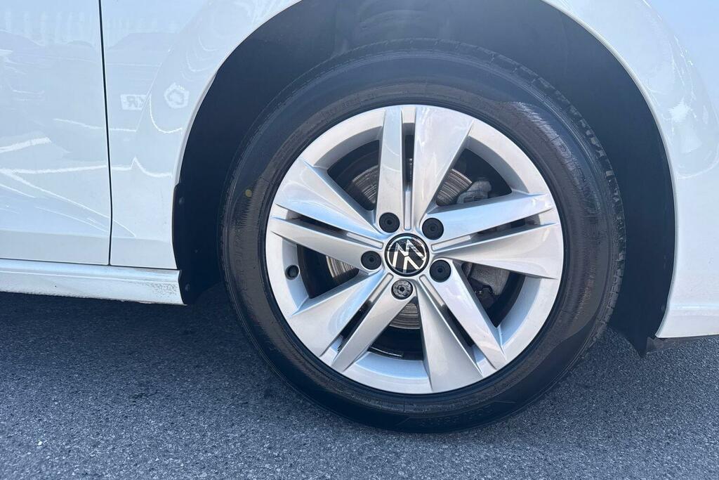 Volkswagen Golf 1.5 Tsi Life BL24CPY #5
