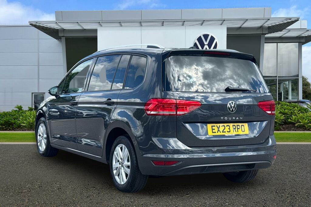 Volkswagen Touran 1.5 Tsi 150Ps Sel Evo Dsg Black #3