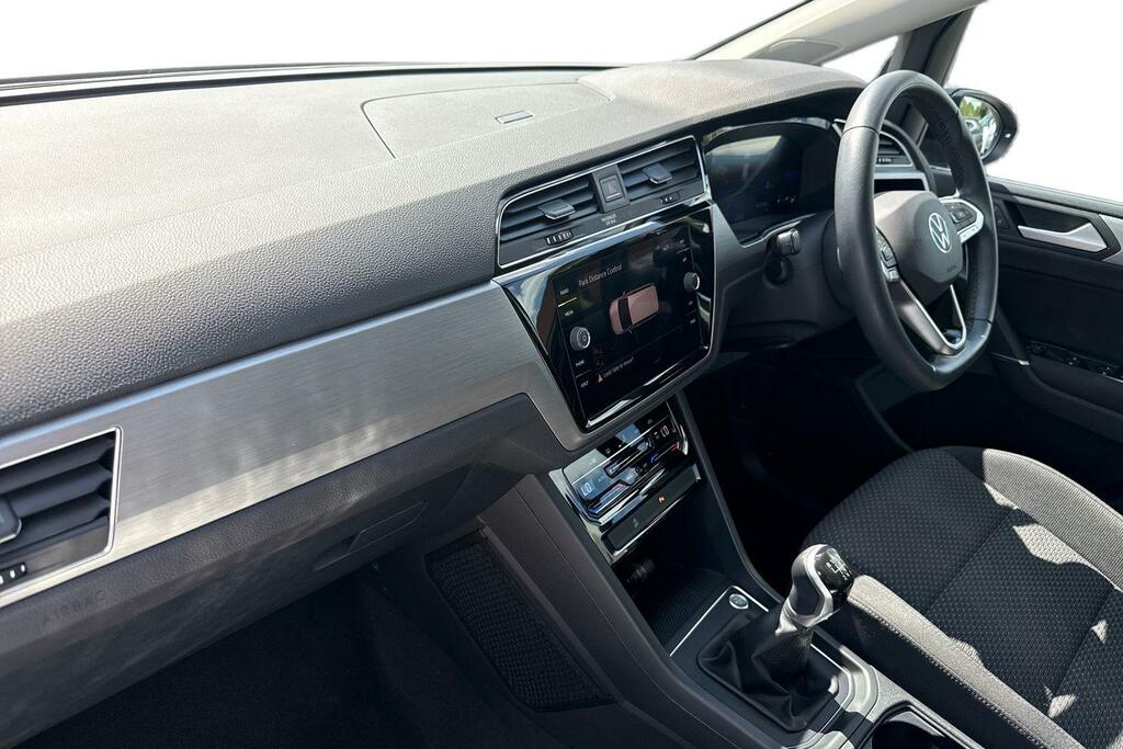 Volkswagen Touran 1.5 Tsi 150Ps Sel Evo Dsg Black #2