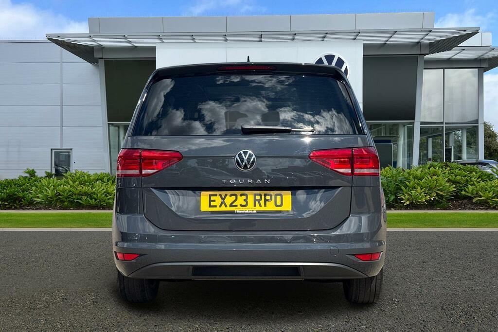 Volkswagen Touran 1.5 Tsi 150Ps Sel Evo Dsg Black #9