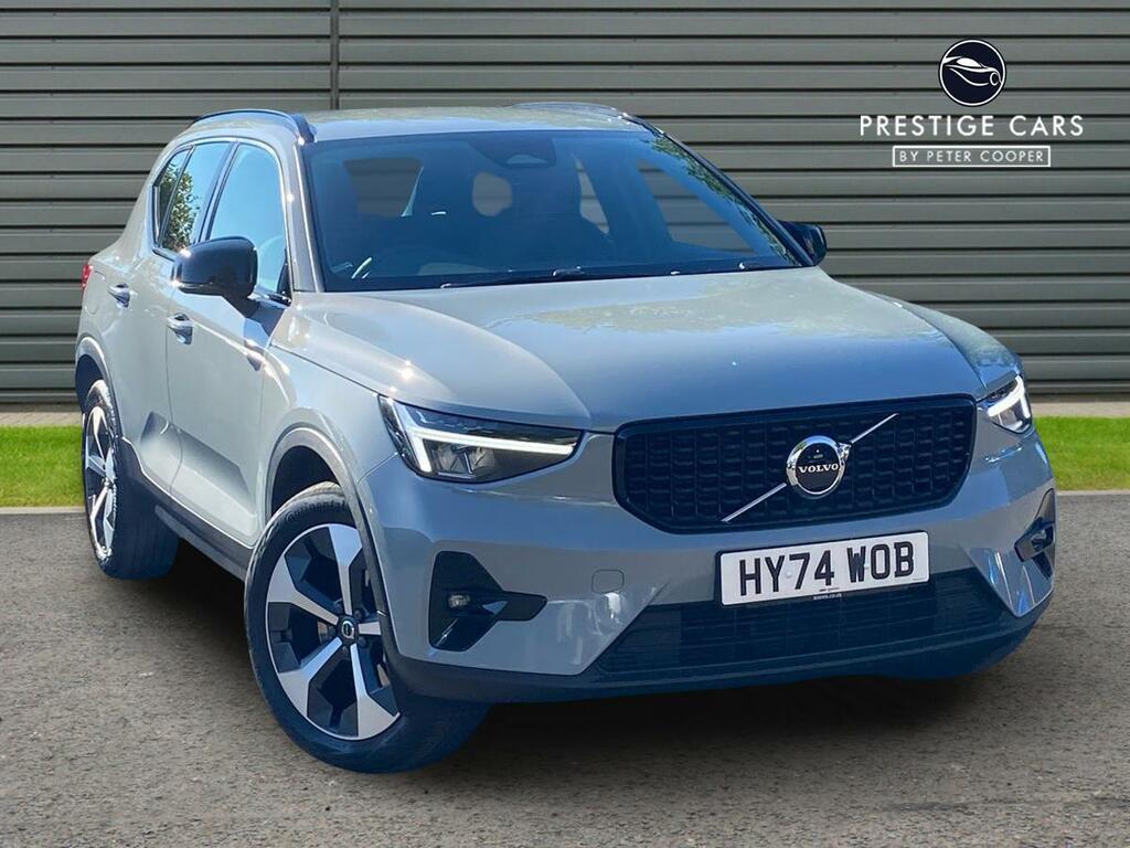 Volvo XC40 2.0 B3 Mhev Plus Dark Dct Euro 6 Ss