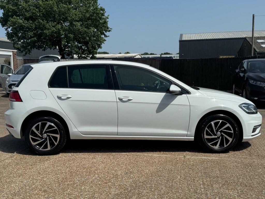 Volkswagen Golf 1.6 Tdi Match Edition Euro 6 Ss RJ69NBE White #4