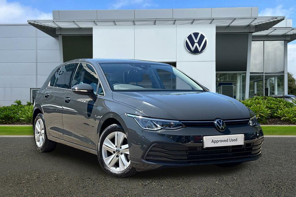 Volkswagen Golf 1.5 Etsi 150 Life Dsg