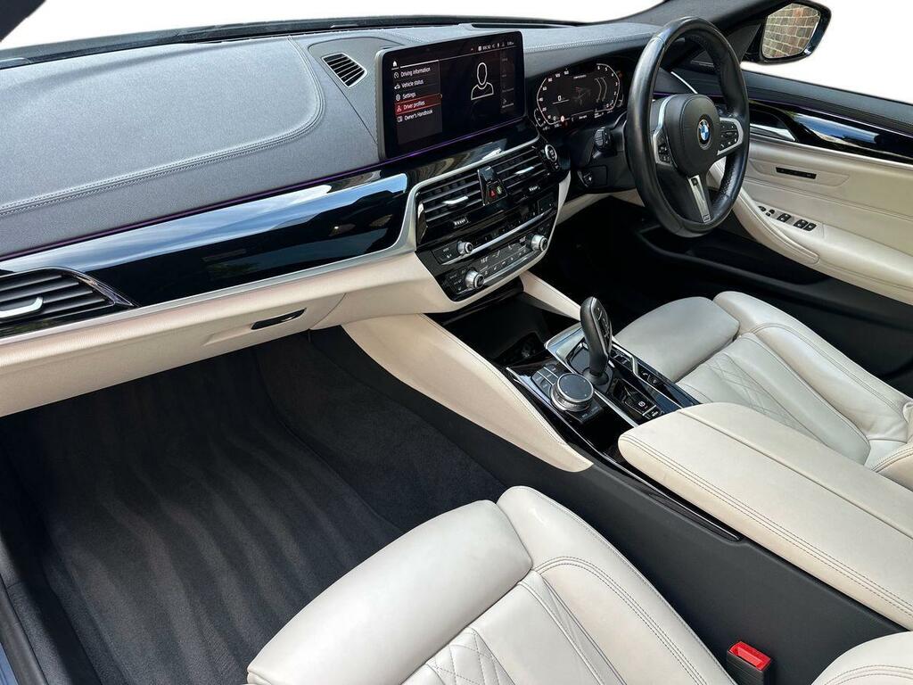 BMW 5 Series 4.4 M550i V8 Steptronic Xdrive Euro 6 Ss Black #2