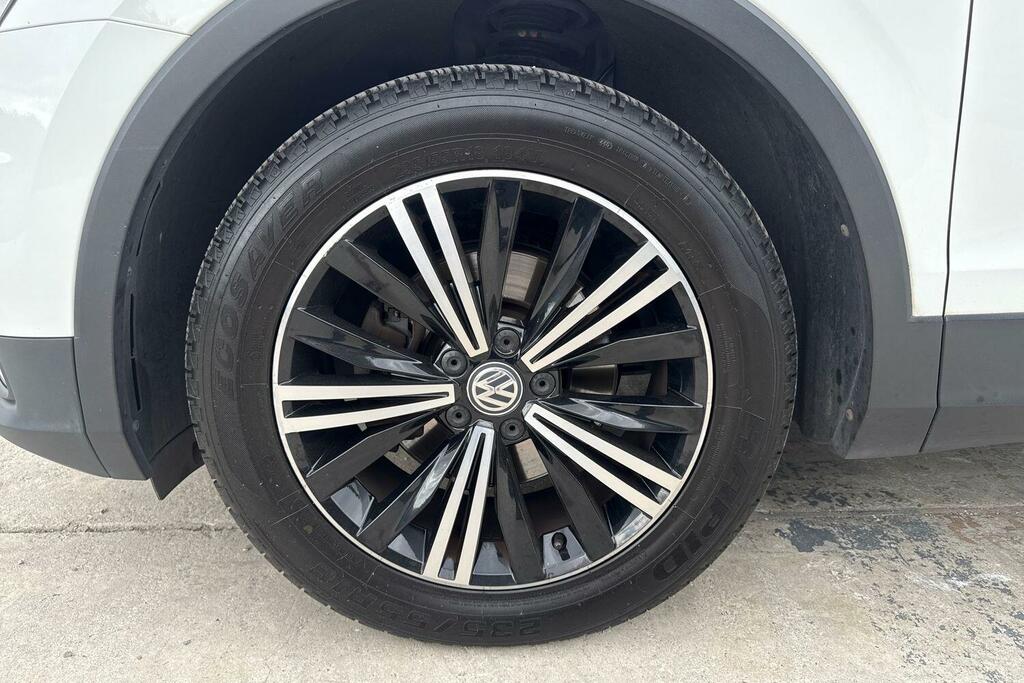 Volkswagen Tiguan 1.5 Tsi Evo 130 Se Nav HK19WTP White #5