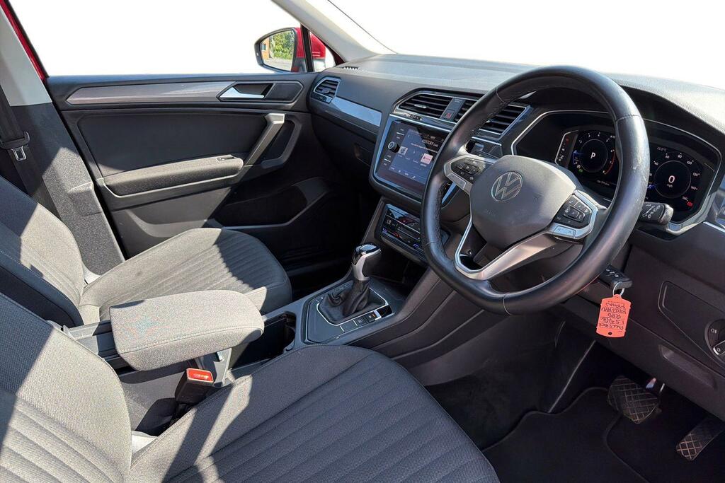 Volkswagen Tiguan Allspace 1.5 Tsi Life Dsg Red #6