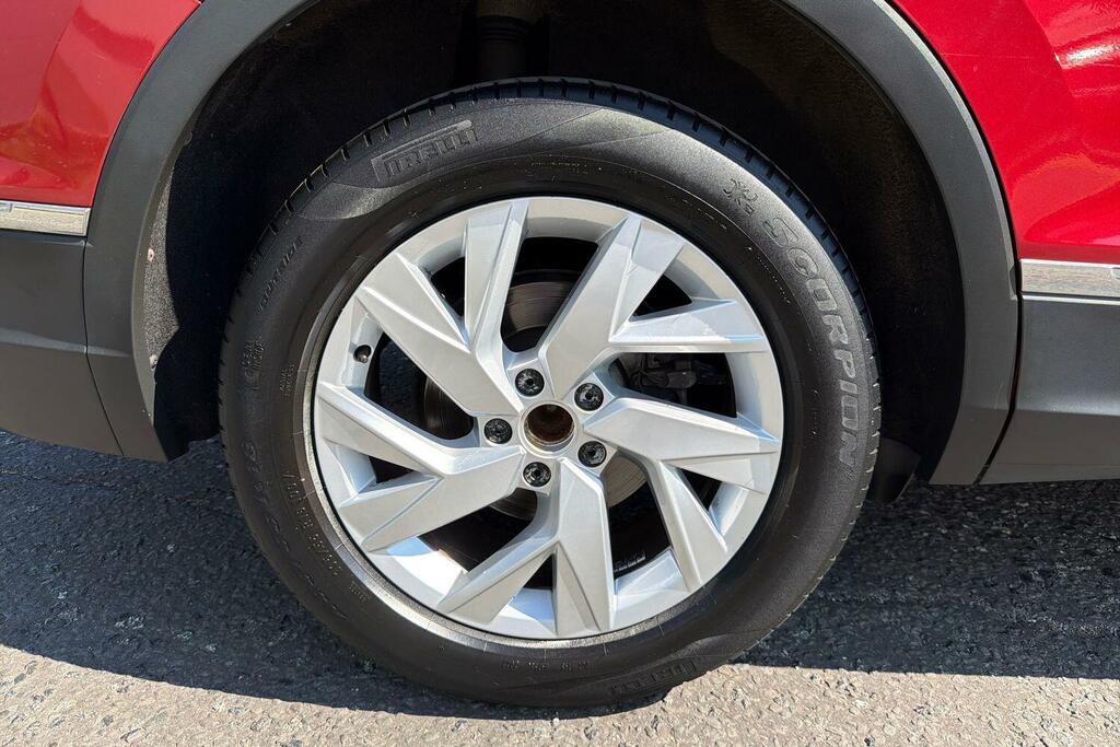Volkswagen Tiguan Allspace 1.5 Tsi Life Dsg Red #5