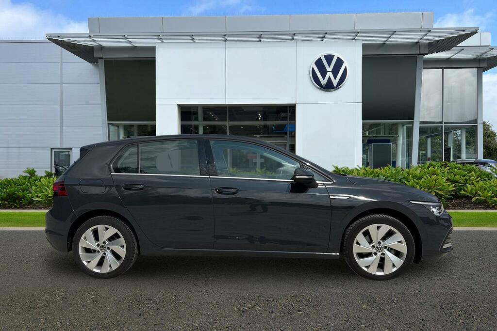 Volkswagen Golf 1.5 Tsi Style GV24FXE #4