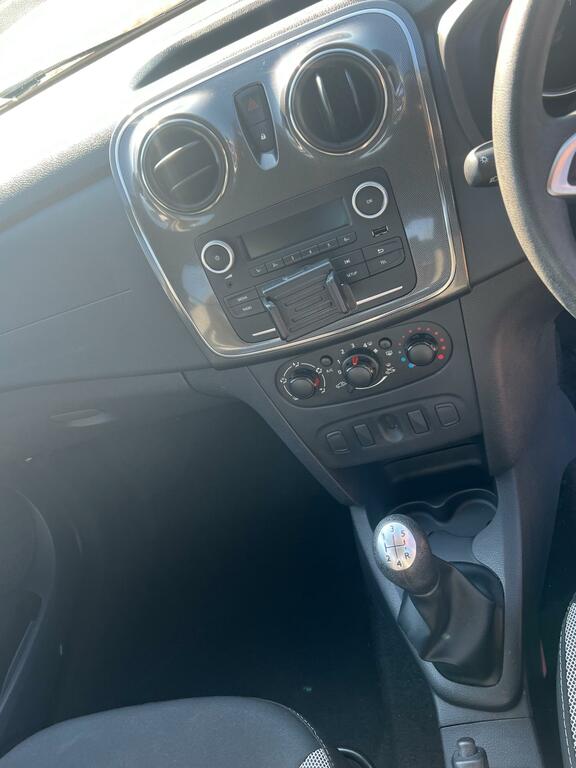 Dacia Sandero Stepway White #19