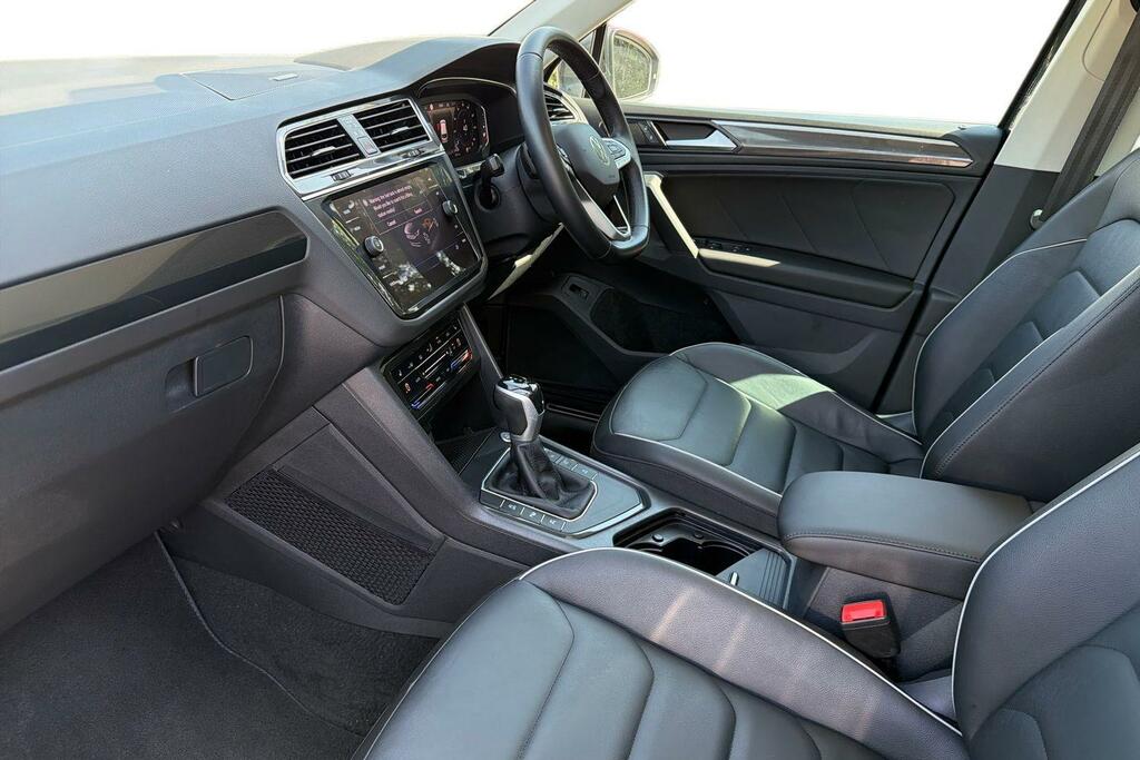 Volkswagen Tiguan 1.5 Tsi 150 Elegance Dsg VO72YKD Grey #2