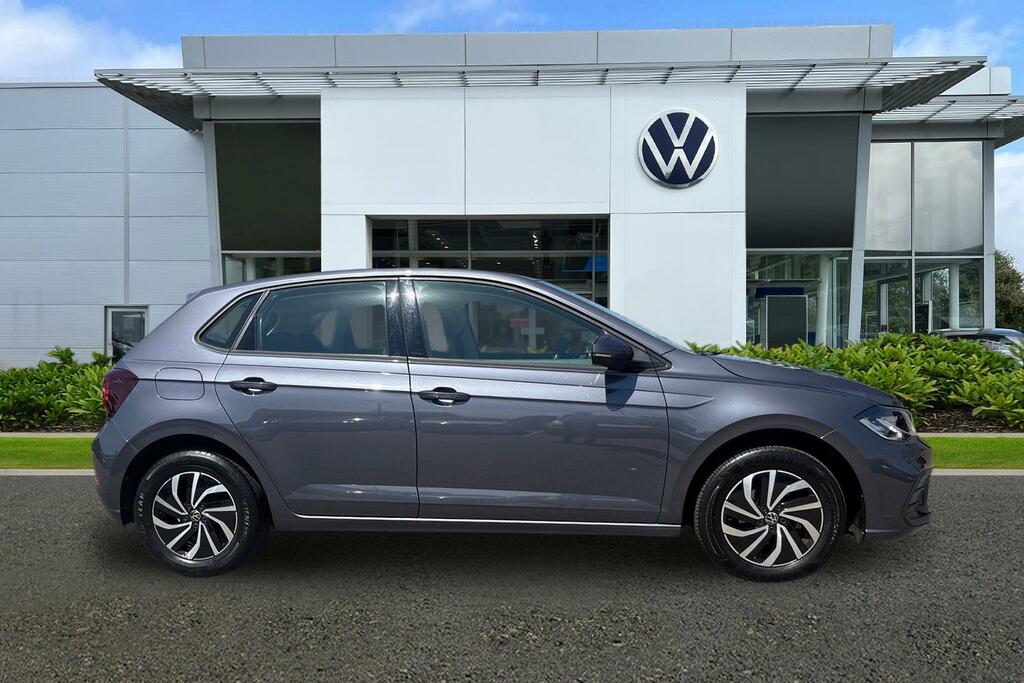 Volkswagen Polo 1.0 Life VN72OUE #4