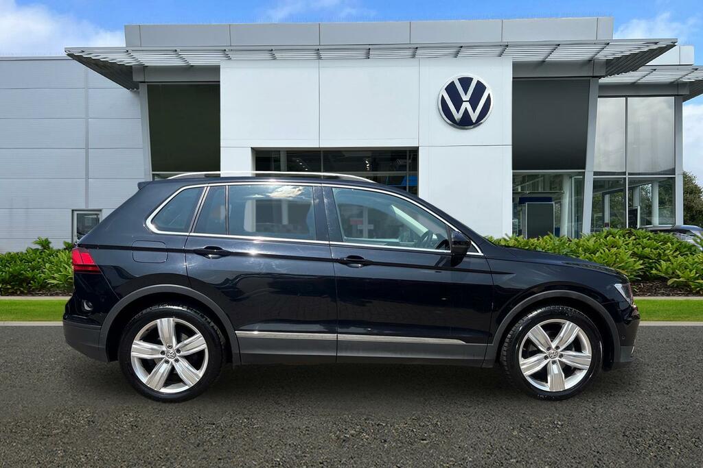 Volkswagen Tiguan 1.5 Tsi Evo 150 Match RO70AHD Black #4