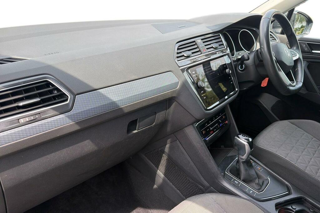 Volkswagen Tiguan 1.5 Tsi 150 Life Dsg DS22CNJ Grey #2