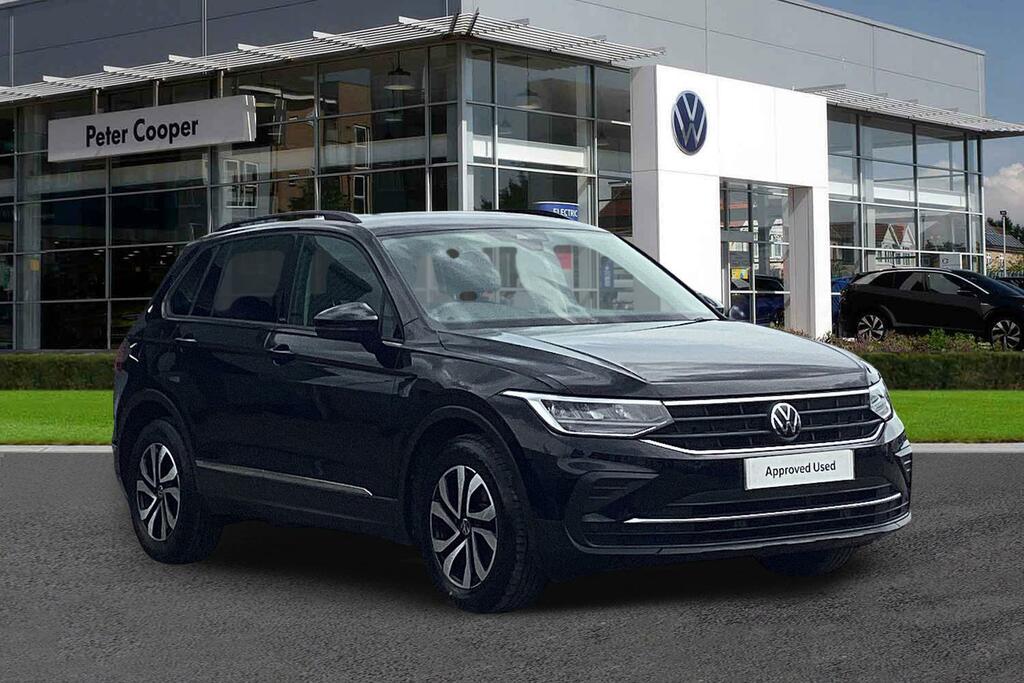 Volkswagen Tiguan 1.5 Tsi Active FL22NRV Black