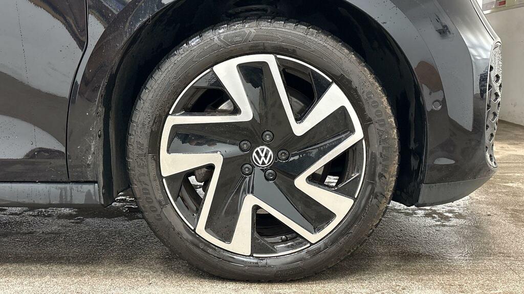 Volkswagen ID.Buzz Commerce White #8