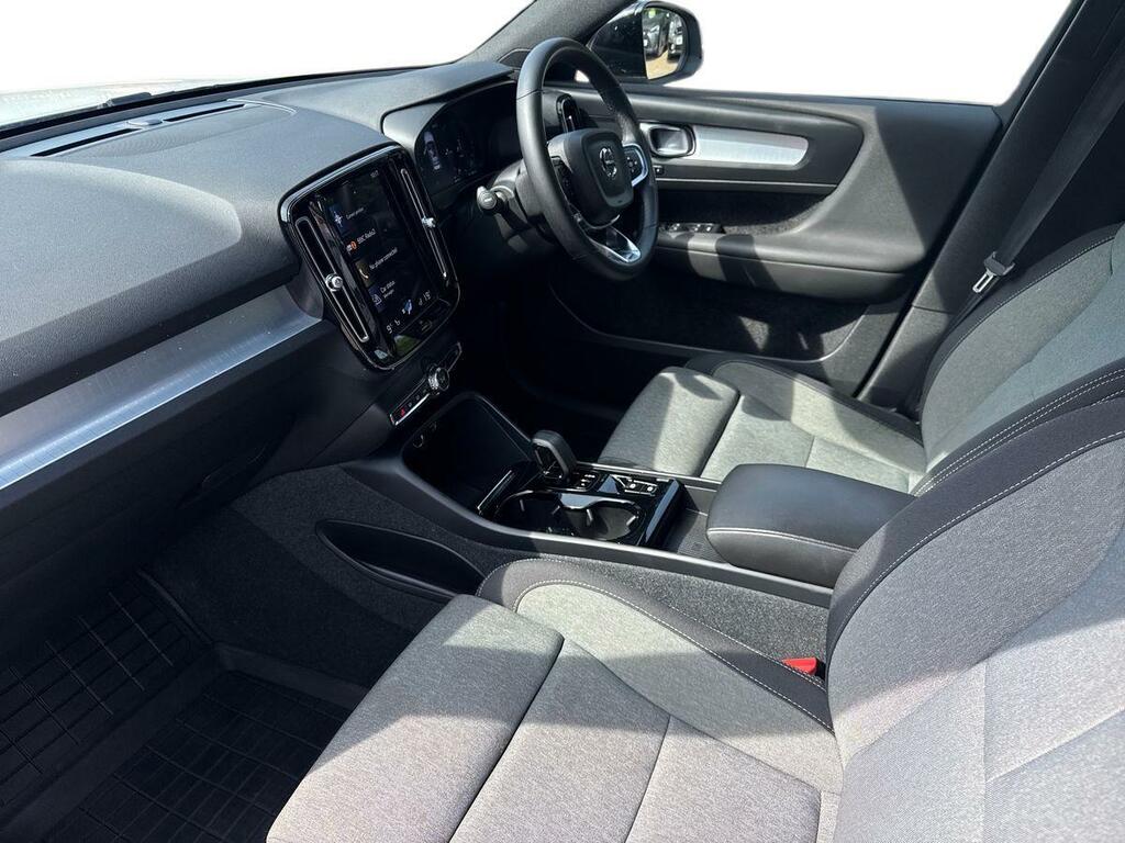 Volvo XC40 1.5H T4 Recharge 10.7Kwh Plus Euro 6 Ss KN73PPV #2