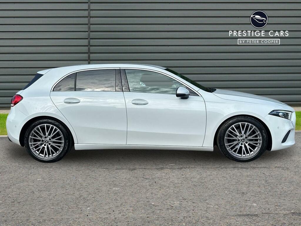 Mercedes-Benz A Class 1.3 A180 Sport Executive 7G-dct Euro 6 Ss KW72FXD White #4