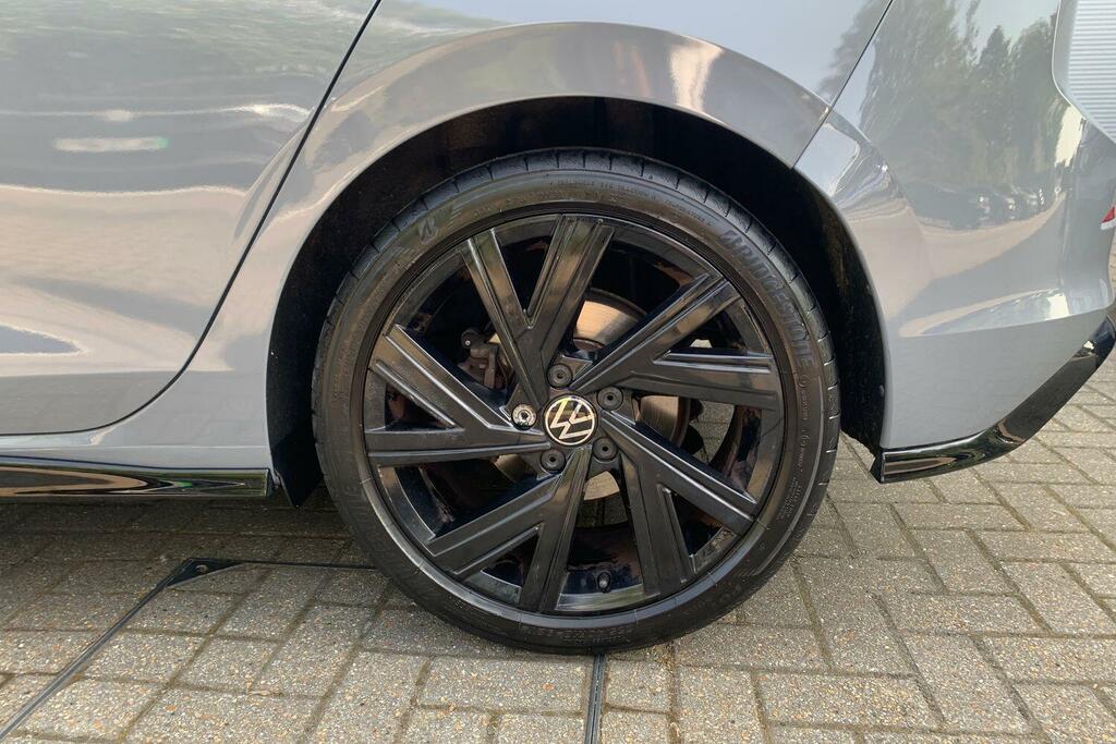 Volkswagen Golf 1.5 Etsi 150 Black Edition Dsg VO24ZZT #5