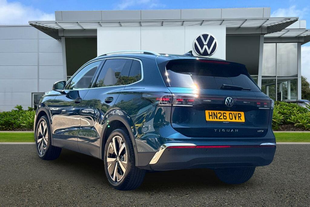 Volkswagen Tiguan 1.5 Etsi 150 Elegance Dsg  #3
