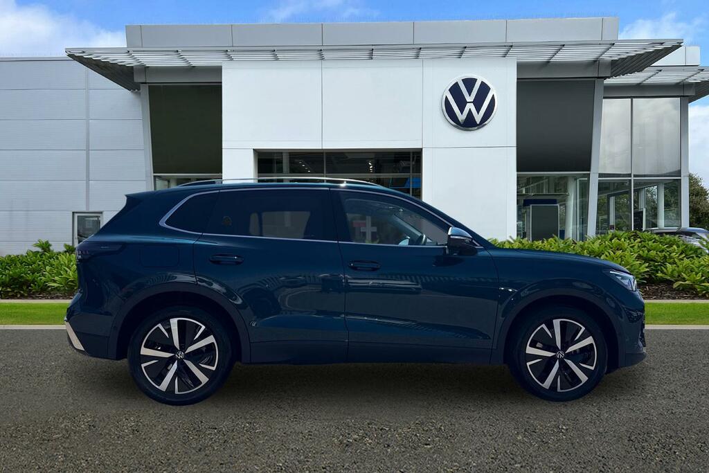 Volkswagen Tiguan 1.5 Etsi 150 Elegance Dsg  #4