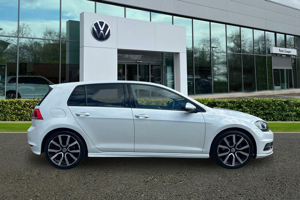 Volkswagen Golf 2.0 Tdi R-line Edition White #4