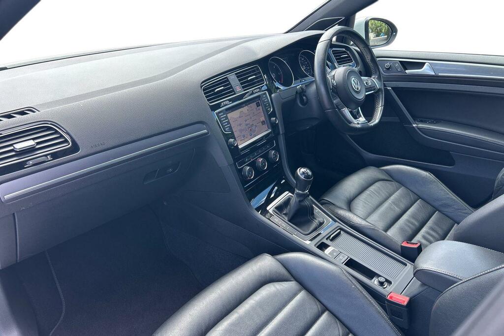 Volkswagen Golf 2.0 Tdi R-line Edition White #2