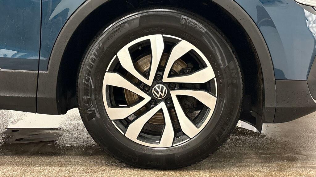 Volkswagen Tiguan Active Black #5