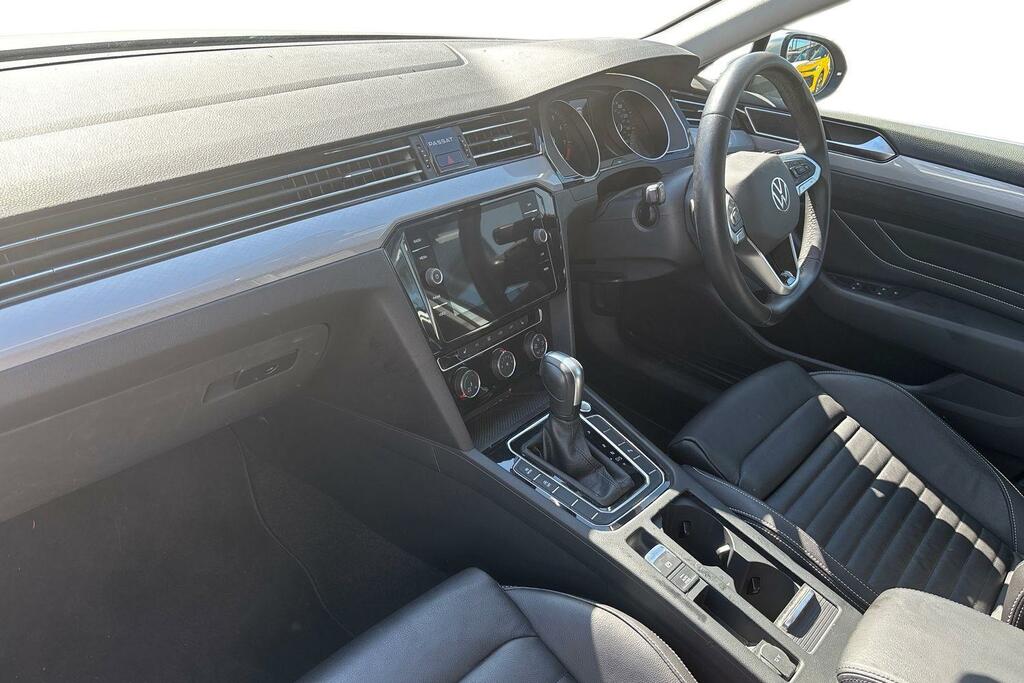 Volkswagen Passat 1.5 Tsi Evo Sel Dsg Silver #2