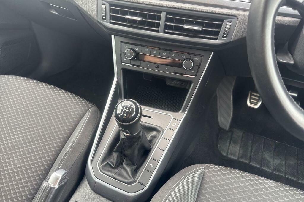 Volkswagen Polo Beats Evo White #17