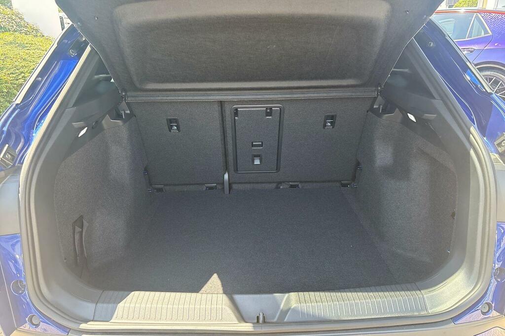 Volkswagen ID.4 210Kw Match Pro 77Kwh Grey #11