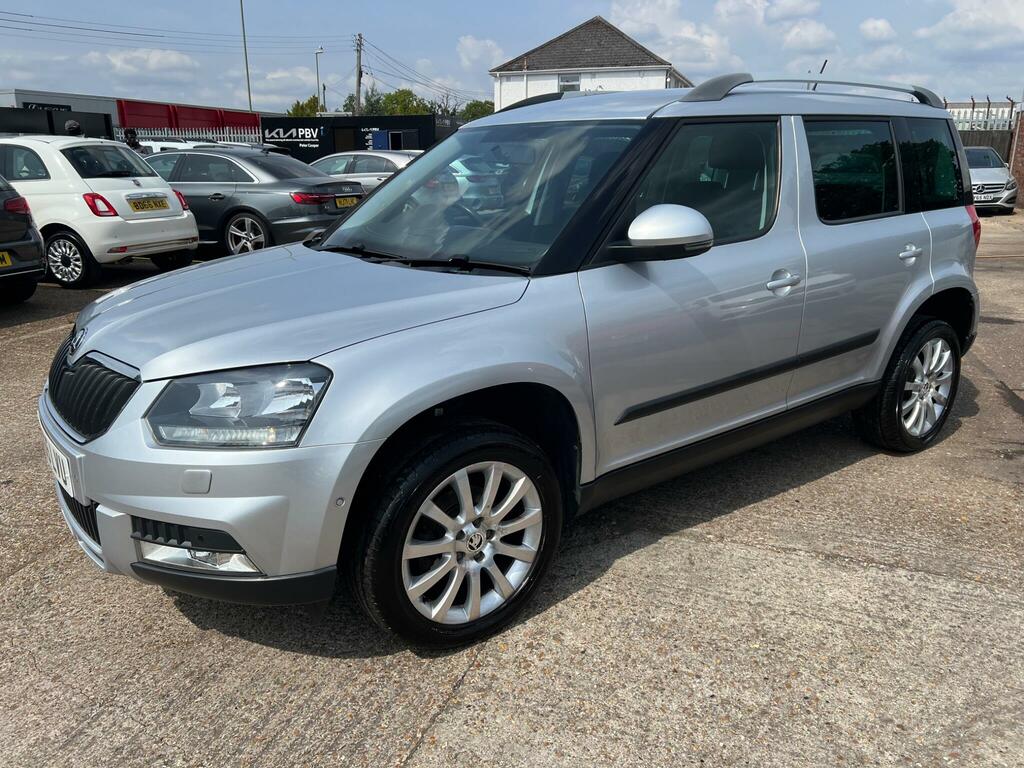 Skoda Yeti 1.2 Tsi Se Outdoor Dsg Euro 6 Ss Silver #3