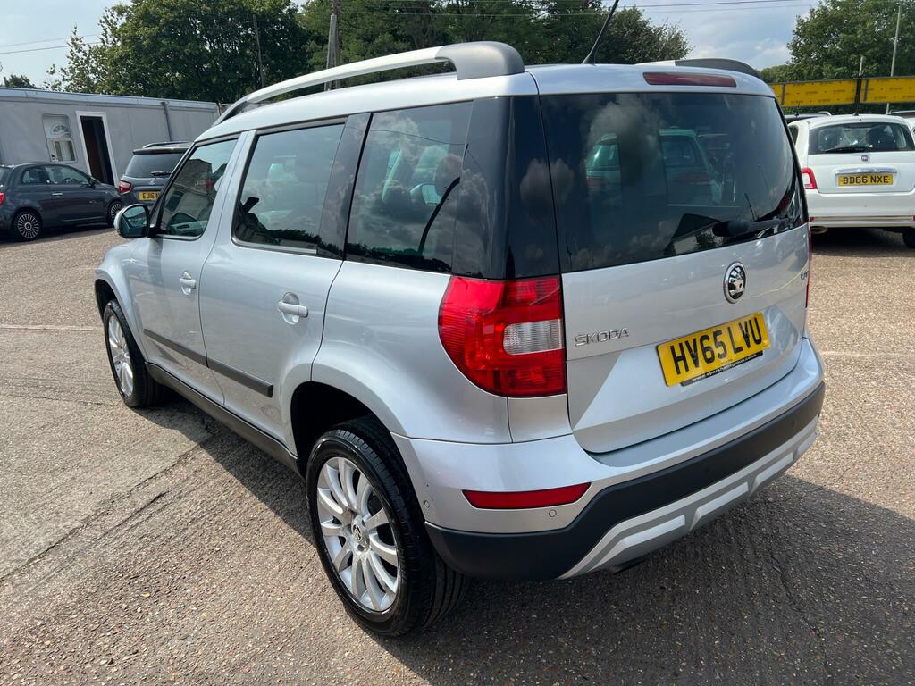 Skoda Yeti 1.2 Tsi Se Outdoor Dsg Euro 6 Ss Silver #5
