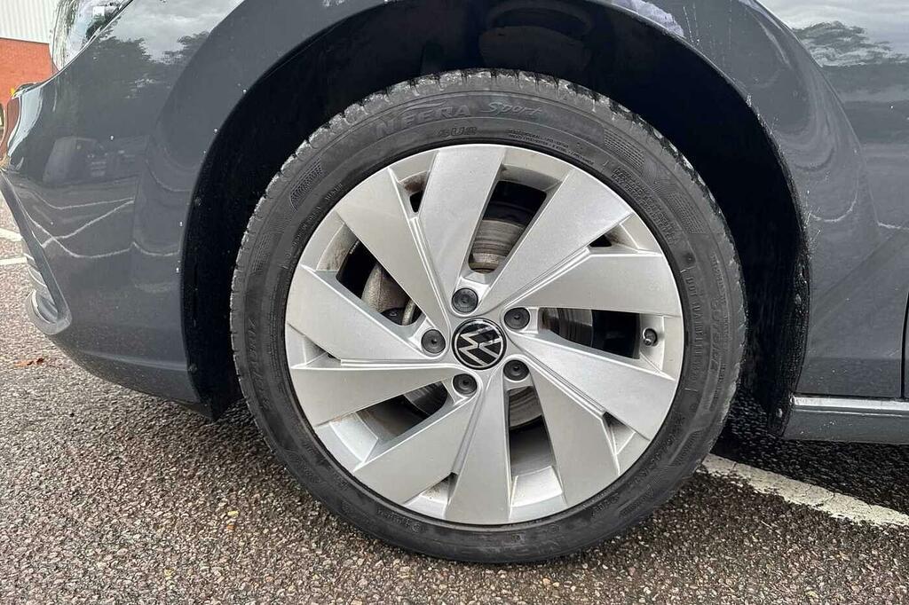 Volkswagen Golf 1.5 Tsi Style MK24VWM #5