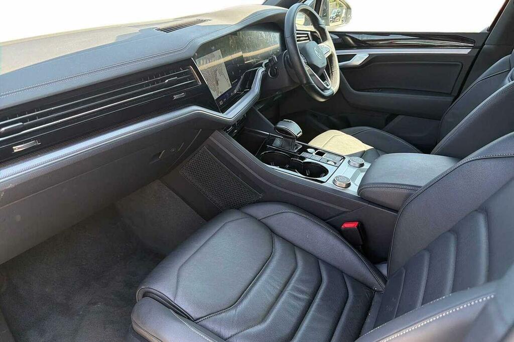 Volkswagen Touareg 3.0 V6 Tdi 4Motion Black Edition Tip #2
