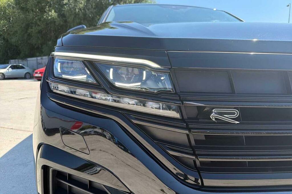 Volkswagen Touareg R-line Tech Plus Grey #18